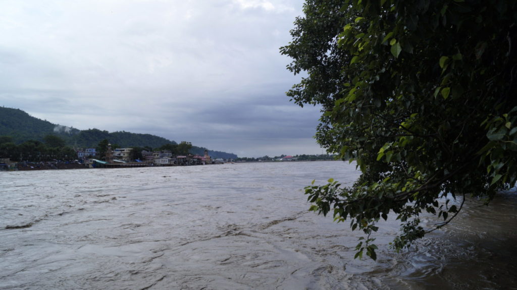 photography of ganga in rishikesh