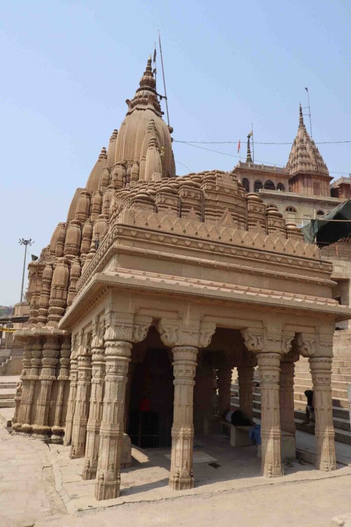 Ratneshwar Mahadev Temple in Varanasi